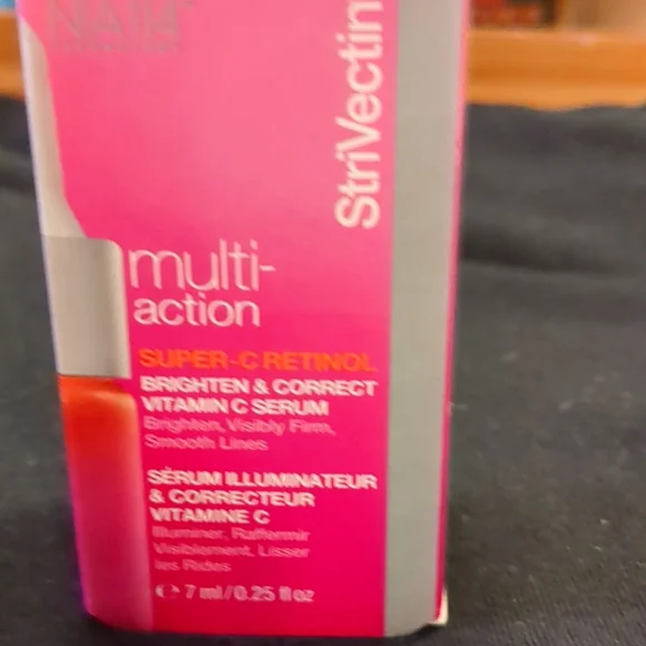 VITAMIN C + RETINOL BUNDLE - Picture 7 of 8